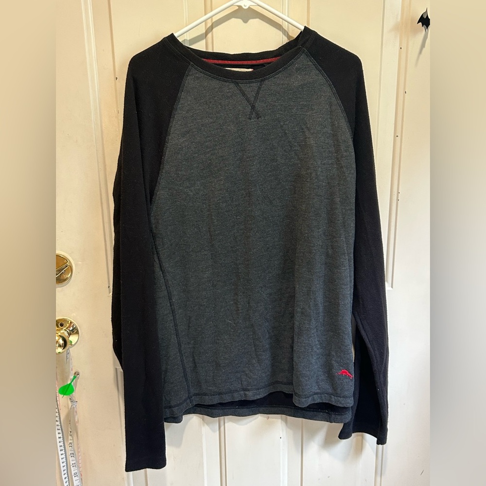 TOMMY BAHAMA Gray and Black Long Sleeve Crew Neck Sweater Shirt - Men Size XXL